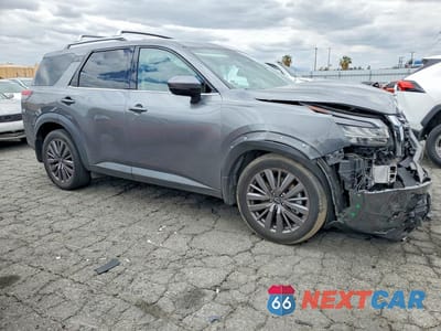 Czwarte zdjęcie samochodu z boku: 2024 NISSAN PATHFINDER SL VIN:5N1DR3CB4RC207696 - miniatura