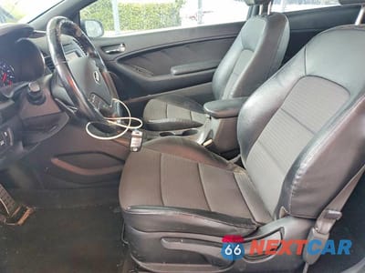 Zdjęcie 7 z 12 samochodu: 2014 KIA FORTE KOUP SX VIN:KNAFZ6A32E5248091 - miniatura