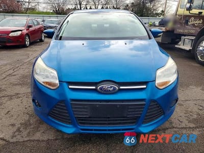 Piąte zdjęcie samochodu w środku: 2013 FORD FOCUS SE VIN:1FADP3F29DL261287 - miniatura