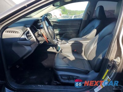 Zdjęcie 7 z 12 samochodu: 2018 TOYOTA CAMRY SE VIN:4T1B11HK4JU518913 - miniatura