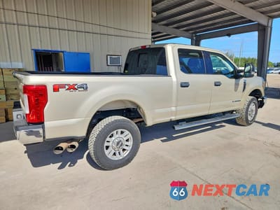 Trzecie zdjęcie samochodu z tyłu: 2018 FORD F250 SUPER DUTY VIN:1FT7W2BT7JEC23768 - miniatura