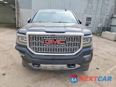 Piąte zdjęcie samochodu w środku: 2018 GMC SIERRA K1500 DENALI VIN:3GTU2PEC5JG208833 - miniatura