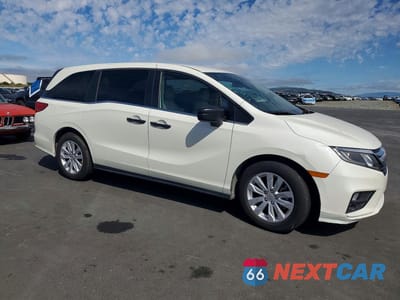 Czwarte zdjęcie samochodu z boku: 2019 HONDA ODYSSEY LX VIN:5FNRL6H25KB048458 - miniatura