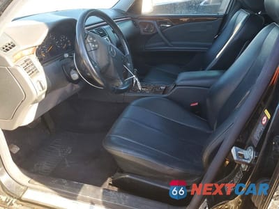 Zdjęcie 7 z 11 samochodu: 2001 MERCEDES-BENZ E 320 VIN:WDBJH65J21B284317 - miniatura