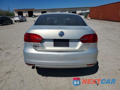 Zdjęcie 6 z 13 samochodu: 2011 VOLKSWAGEN JETTA SE VIN:3VWDZ7AJ6BM049479 - miniatura