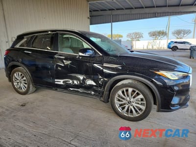 Czwarte zdjęcie samochodu z boku: 2024 INFINITI QX50 LUXE VIN:3PCAJ5BA8RF103010 - miniatura