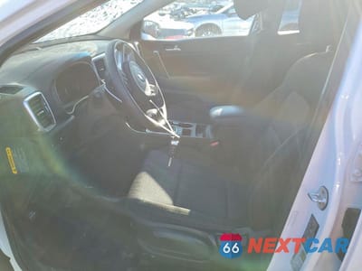 Zdjęcie 7 z 13 samochodu: 2020 KIA SPORTAGE LX VIN:KNDPMCAC2L7661747 - miniatura