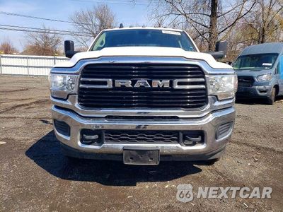 Piąte zdjęcie samochodu w środku: 2020 RAM 3500 BIG HORN/LONE STAR VIN:3C63RRHL7LG117149 - miniatura