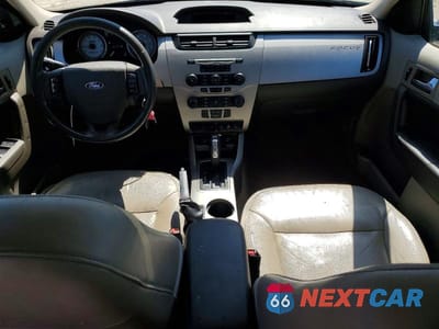 Zdjęcie 8 z 12 samochodu: 2010 FORD FOCUS SEL VIN:1FAHP3HN1AW212040 - miniatura