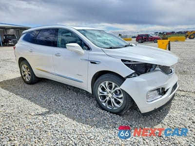Czwarte zdjęcie samochodu z boku: 2021 BUICK ENCLAVE AVENIR VIN:5GAEVCKW9MJ256410 - miniatura