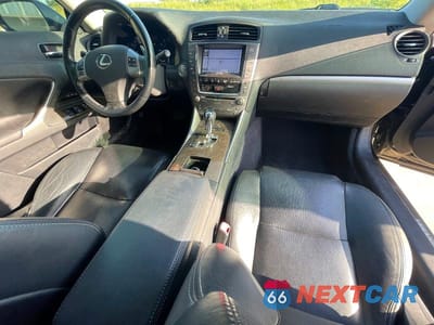 Zdjęcie 9 z 10 samochodu: 2012 LEXUS IS 350 VIN:JTHFE2C25C2508217 - miniatura