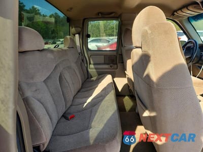 Zdjęcie 10 z 11 samochodu: 2002 GMC NEW SIERRA C1500 VIN:2GTEC19V521385421 - miniatura