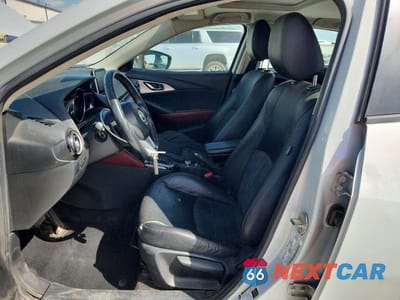 Zdjęcie 7 z 13 samochodu: 2017 MAZDA CX-3 GRAND TOURING VIN:JM1DKDD71H0160247 - miniatura