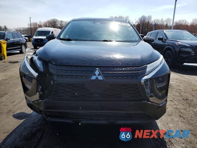 Piąte zdjęcie samochodu w środku: 2022 MITSUBISHI ECLIPSE CROSS LE VIN:JA4ATVAA9NZ013195 - miniatura