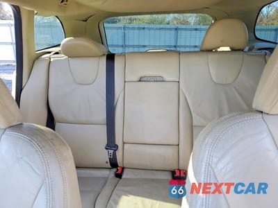 Zdjęcie 10 z 12 samochodu: 2010 VOLVO XC60 T6 VIN:YV4992DZ8A2021649 - miniatura