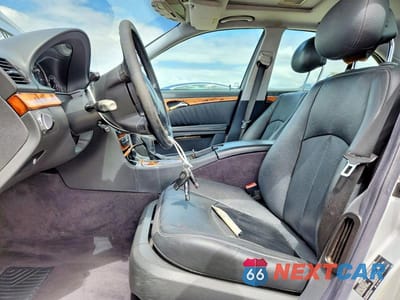 Zdjęcie 7 z 12 samochodu: 2004 MERCEDES-BENZ E 500 VIN:WDBUF70J64A431443 - miniatura