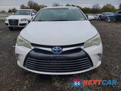 Piąte zdjęcie samochodu w środku: 2017 TOYOTA CAMRY HYBRID LE VIN:4T1BD1FK9HU208955 - miniatura