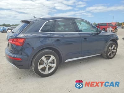 Trzecie zdjęcie samochodu z tyłu: 2020 AUDI Q5 PREMIUM VIN:WA1ANAFY5L2065969 - miniatura
