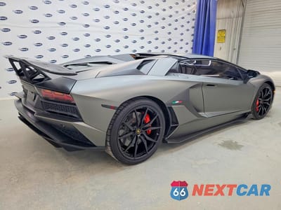 Trzecie zdjęcie samochodu z tyłu: 2019 LAMBORGHINI AVENTADOR S VIN:ZHWUV4ZD2KLA08113 - miniatura