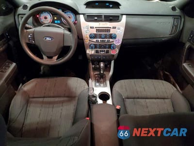 Zdjęcie 8 z 12 samochodu: 2010 FORD FOCUS SE VIN:1FAHP3FN7AW115931 - miniatura