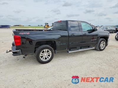 Trzecie zdjęcie samochodu z tyłu: 2016 CHEVROLET SILVERADO K1500 LT VIN:1GCVKREH4GZ149973 - miniatura