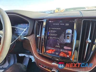 Zdjęcie 9 z 13 samochodu: 2023 VOLVO XC60 PLUS VIN:LYVH60DNXPB327039 - miniatura