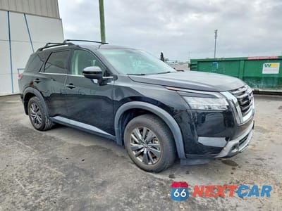 Czwarte zdjęcie samochodu z boku: 2022 NISSAN PATHFINDER SV VIN:5N1DR3BA9NC233925 - miniatura