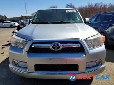 Piąte zdjęcie samochodu w środku: 2013 TOYOTA 4RUNNER SR5 VIN:JTEBU5JR9D5144545 - miniatura