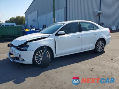2011 VOLKSWAGEN JETTA SEL 3VWLX7AJ2BM368699 - główne zdjęcie licytacji z USA - miniatura