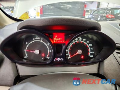 Zdjęcie 9 z 12 samochodu: 2013 FORD FIESTA S VIN:3FADP4AJ7DM148943 - miniatura