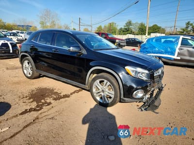Czwarte zdjęcie samochodu z boku: 2018 MERCEDES-BENZ GLA 250 4MATIC VIN:WDCTG4GB0JJ486421 - miniatura