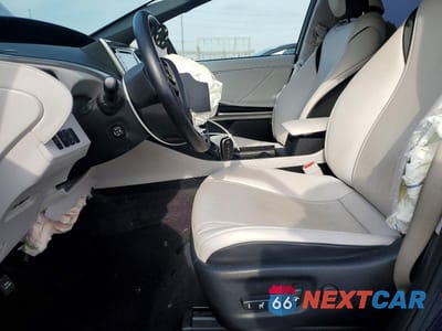 Zdjęcie 7 z 12 samochodu: 2019 TOYOTA MIRAI BASE VIN:JTDBVRBD2KA005762 - miniatura