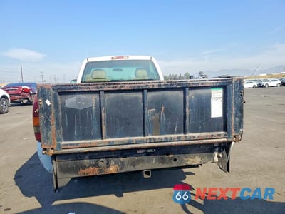 Zdjęcie 6 z 11 samochodu: 2000 CHEVROLET SILVERADO C1500 VIN:1GCEC14W8YE200396 - miniatura