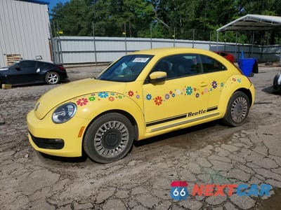 2014 VOLKSWAGEN BEETLE 3VWJP7AT3EM631733 - główne zdjęcie licytacji z USA - miniatura