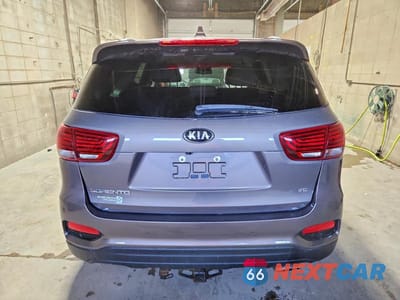 Zdjęcie 6 z 14 samochodu: 2019 KIA SORENTO VIN:5XYPGDA55KG529579 - miniatura