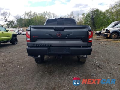 Zdjęcie 6 z 12 samochodu: 2023 NISSAN TITAN XD SV VIN:1N6AA1FB9PN114590 - miniatura