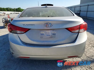 Zdjęcie 6 z 12 samochodu: 2013 HYUNDAI ELANTRA GLS VIN:5NPDH4AE3DH288990 - miniatura