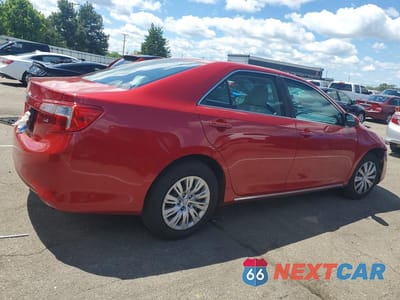 Trzecie zdjęcie samochodu z tyłu: 2013 TOYOTA CAMRY LE VIN:4T1BF1FK7DU714062 - miniatura