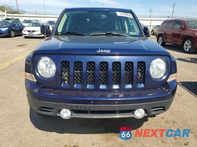 Piąte zdjęcie samochodu w środku: 2017 JEEP PATRIOT LATITUDE VIN:1C4NJRFB5HD177017 - miniatura
