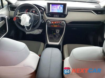 Zdjęcie 8 z 13 samochodu: 2024 TOYOTA RAV4 XLE PREMIUM VIN:2T3C1RFV2RW343967 - miniatura