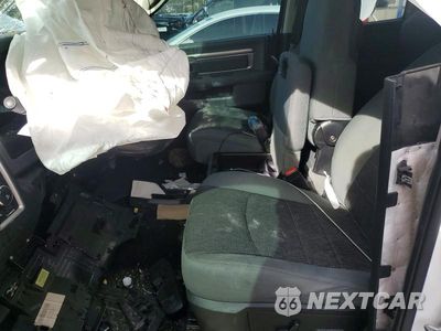 Zdjęcie 7 z 12 samochodu: 2015 RAM 1500 SLT VIN:1C6RR7GT2FS763955 - miniatura