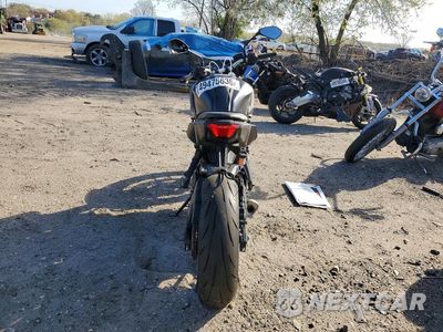 Czwarte zdjęcie samochodu z boku: 2025 YAMAHA MTN690 VIN:JYARM48E6SA000953 - miniatura