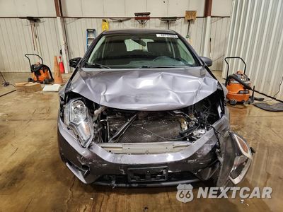 Piąte zdjęcie samochodu w środku: 2016 HONDA FIT LX VIN:3HGGK5H5XGM704737 - miniatura