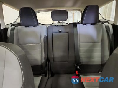 Zdjęcie 10 z 12 samochodu: 2014 FORD ESCAPE SE VIN:1FMCU9GX1EUC98532 - miniatura