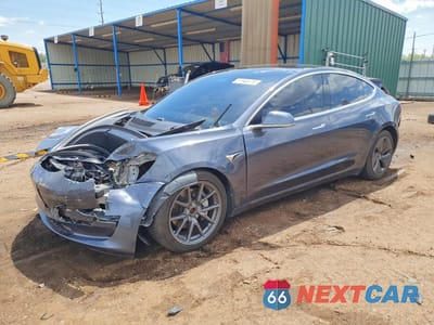 2020 TESLA MODEL 3 5YJ3E1EC3LF601738 - główne zdjęcie licytacji z USA - miniatura