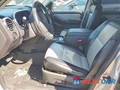 Zdjęcie 7 z 12 samochodu: 2007 FORD EXPLORER SPORT TRAC LIMITED VIN:1FMEU33K07UA46998 - miniatura