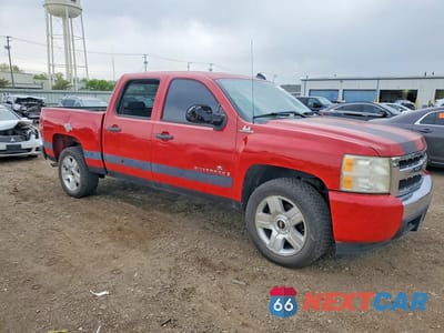 Czwarte zdjęcie samochodu z boku: 2008 CHEVROLET SILVERADO K1500 VIN:2GCEK13J781286245 - miniatura