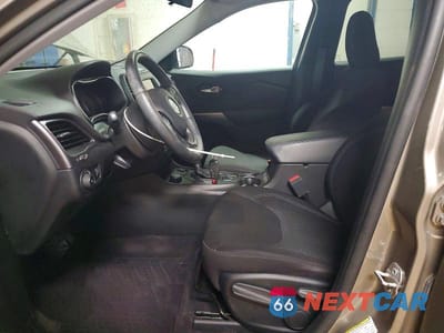 Zdjęcie 7 z 13 samochodu: 2019 JEEP CHEROKEE LATITUDE VIN:1C4PJMCB8KD131141 - miniatura
