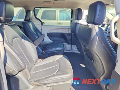 Zdjęcie 10 z 12 samochodu: 2023 CHRYSLER PACIFICA HYBRID TOURING L VIN:2C4RC1L75PR626219 - miniatura