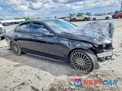 Czwarte zdjęcie samochodu z boku: 2023 MERCEDES-BENZ C 300 VIN:W1KAF4GB5PR130482 - miniatura